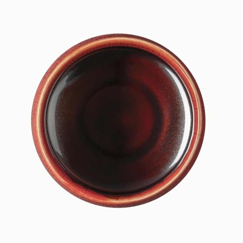 Rote, gemusterte Matcha Schale, handgefertigt mit Hochglanzlasur, zur Zubereitung von Matcha