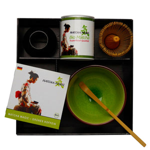 Matcha Tee Sets online kaufen - Bei Matcha Magic findest Du liebevoll zusammengestellte Matcha Sets, die alles enthalten, was Du für eine traditionelle japanische Teezeremonie benötigst