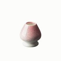 Thumbnail for Matcha Besenhalter in rosa zur Trocknung und Aufbewahrung eines Matcha Bambusbesens