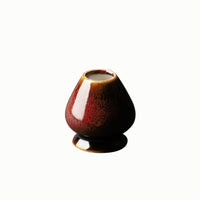 Thumbnail for Matcha Besenhalter in rot zur Trocknung und Aufbewahrung eines Matcha Bambusbesens